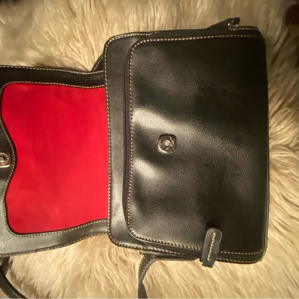 Price Drop! Liz  Claiborne Black Leather Crossbody Bag - Picture 6 of 11